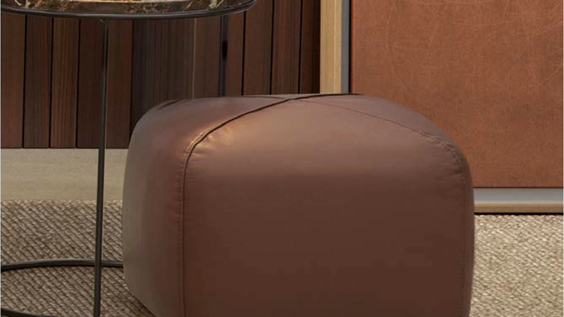 Pouf Teti in pelle di Rosini Night