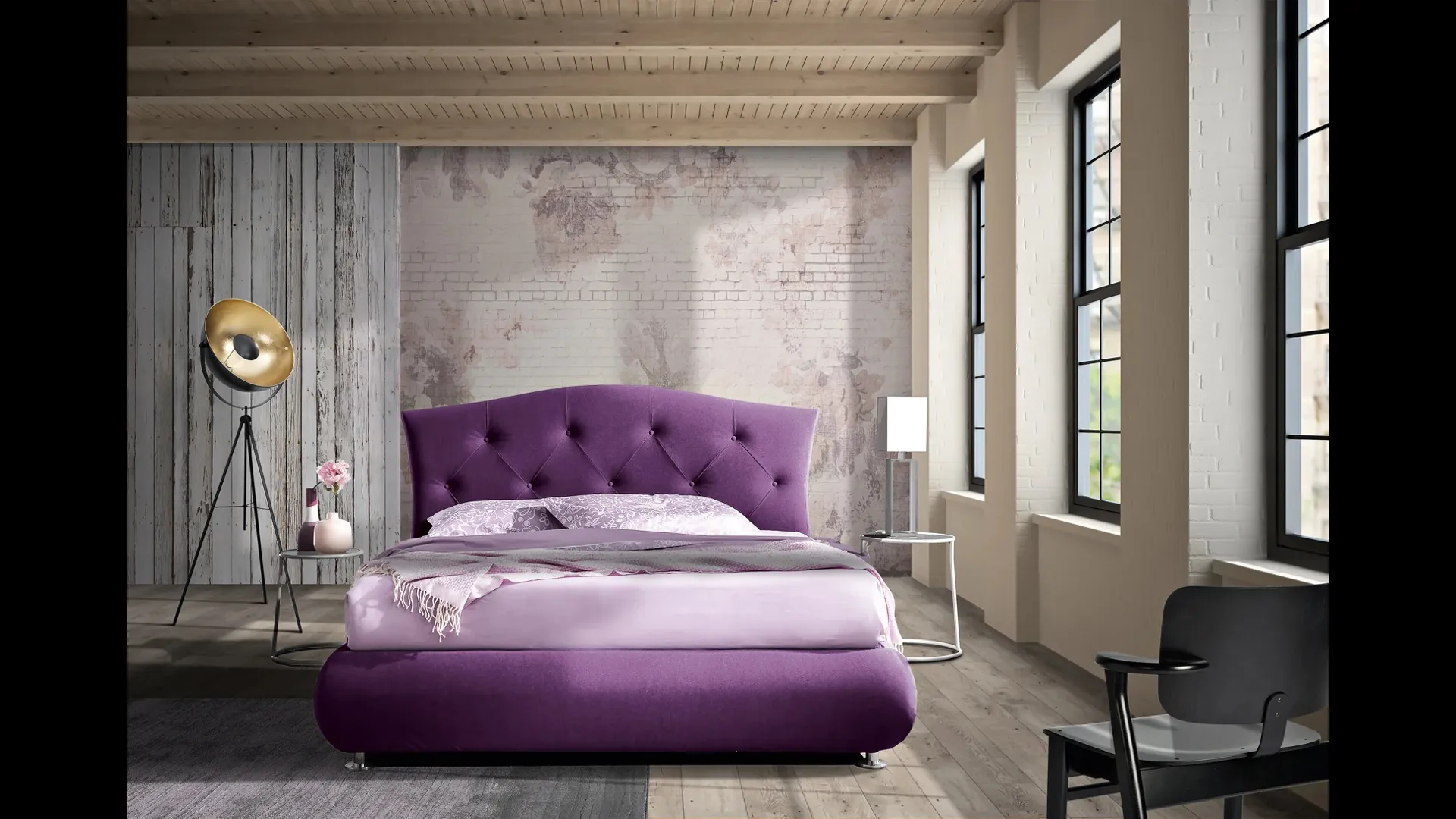 Letto con testiera sagomata e trapuntata e giroletto bombato King di Artigianaletti