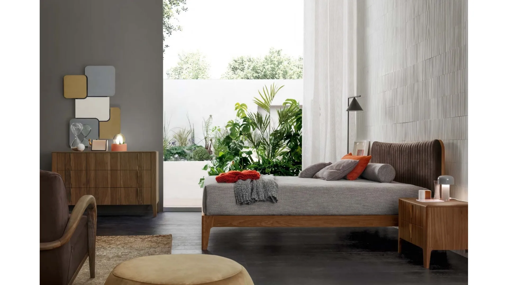 Letto Butterfly in legno con testiera in econabuk di Modesign