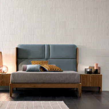 Letto in legno con testiera in econabuk Tobia di Modesign
