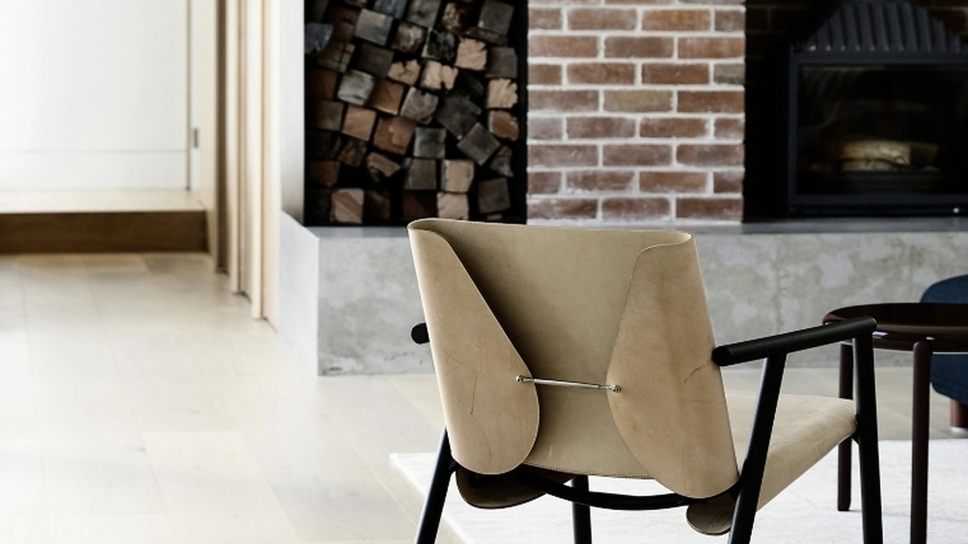 Poltroncina in cuoio 1085 Edition di Kristalia