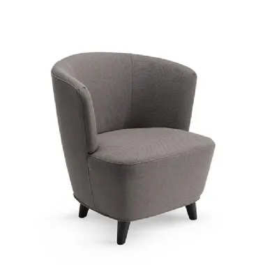 Poltroncina in tessuto con piedini in legno Flora di Rosini Night