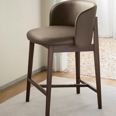 Sgabello in pelle Abrey di Calligaris