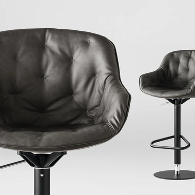 Sgabello in pelle Igloo di Calligaris