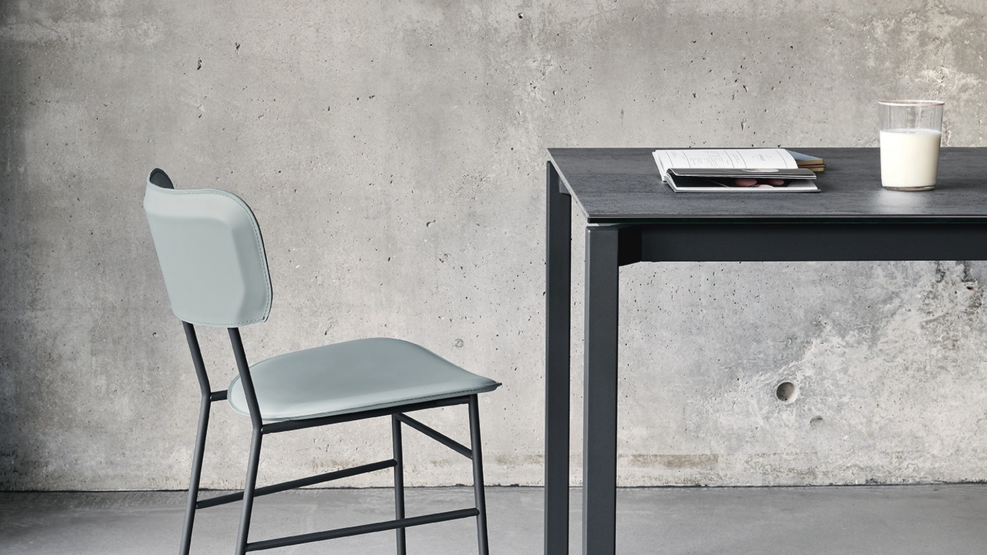 Sedia in cuoio Master di Midj