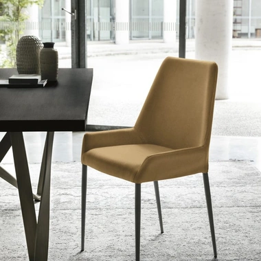 Sedia rivestita in ecopelle Havana di Sedit