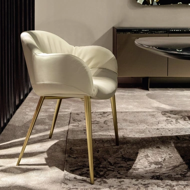 Sedia in pelle imbottita Olympia di Tonin Casa