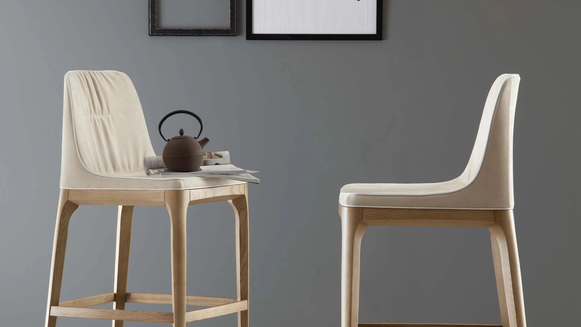 Sgabello in pelle Mivida di Tonin Casa