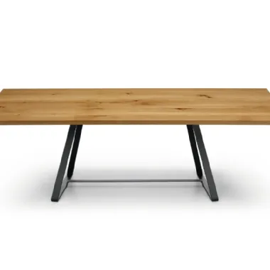 Tavolo in legno massello Alfred di Midj