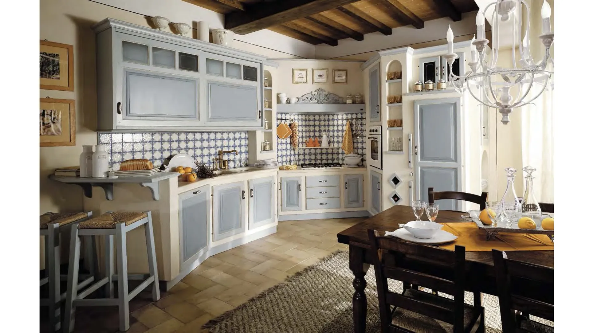 Cucina angolare in Muratura Mastro Leone in finitura laccato Celeste Antico di Le Cucine dei Mastri