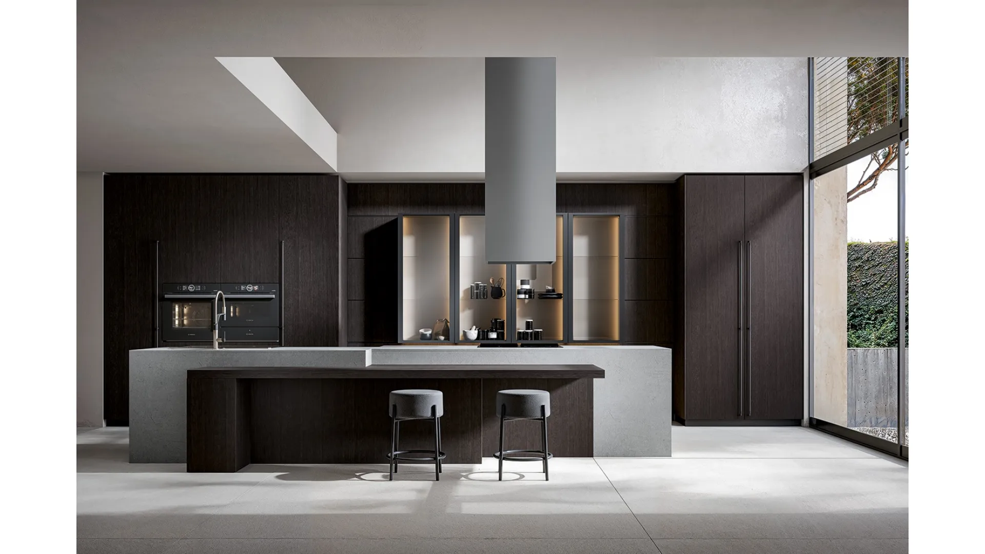 Cucina Moderna Infinity in essenza Carbon con isola di Home Cucine